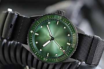 江诗丹顿手表换原装电池